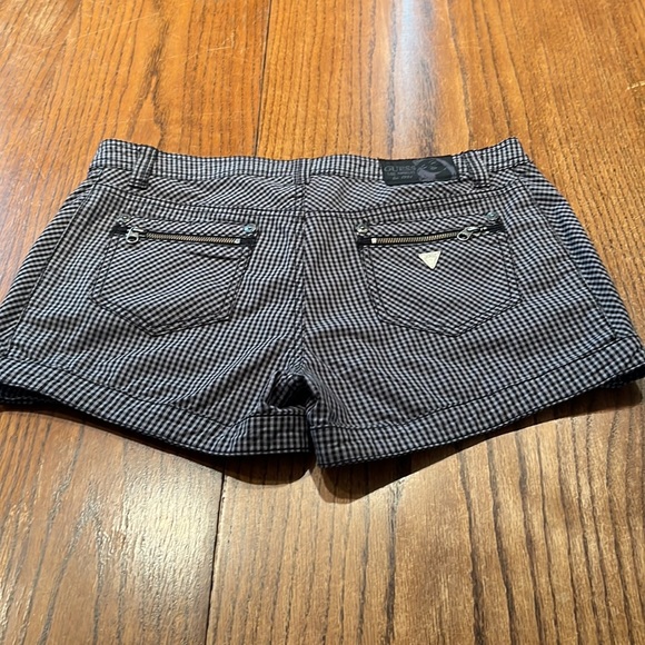 Guess Short Shorts in Black And White  Checkered Size 30 - Picture 7 of 9